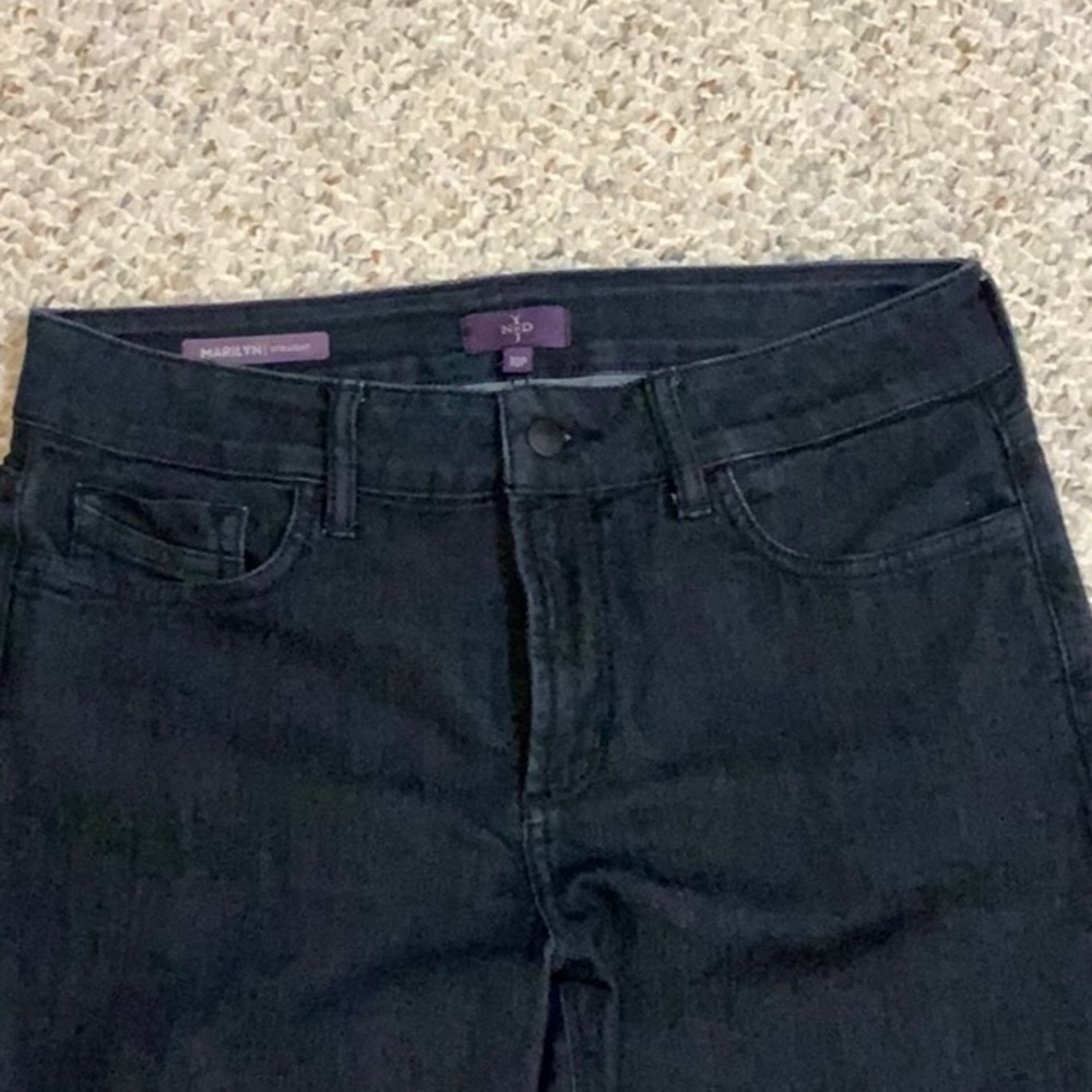 NYDJ women’s jean size 10P. Inseam 28”
